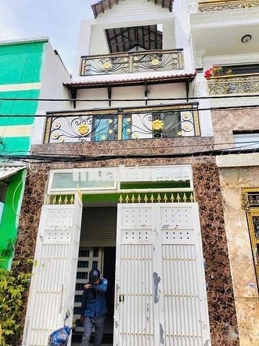 Nhà đẹp H8m thông 38/9 Đô Đốc Long (4x17m) 3 Tấm 4PN 3WC và sân thượng