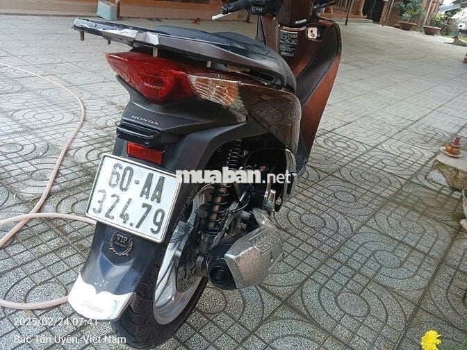 Chính chủ cần bán SH 125i zin
