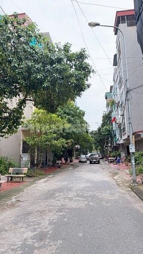 Đất - Đa Sỹ Hà Đông- Khu Đấu Giá - Vỉa hè - Dt 50m - 12.45 tỷ