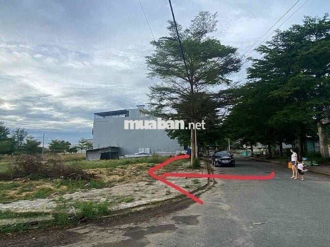 bán lô đất đẹp đối diện cổng chợ Điện Dương giá rẻ vừa ở cừa kinh doan