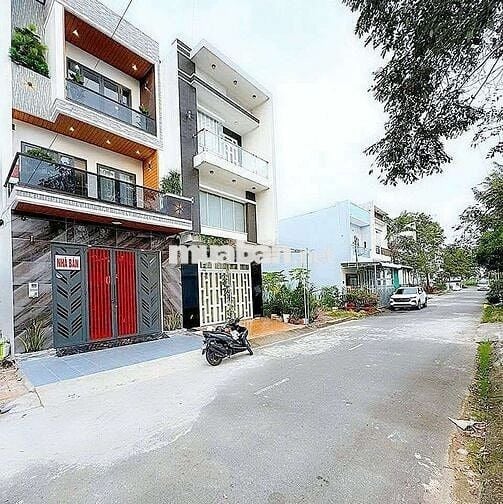 NH Techcombank thanh lý, 900 triệu nhà 1 trệt 2 lầu Trần Đại Nghĩa