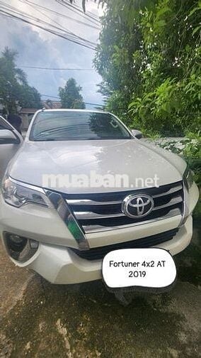 Toyota Fortuner 2020 2.4G 4x2 AT - Hơn 16 vạn km