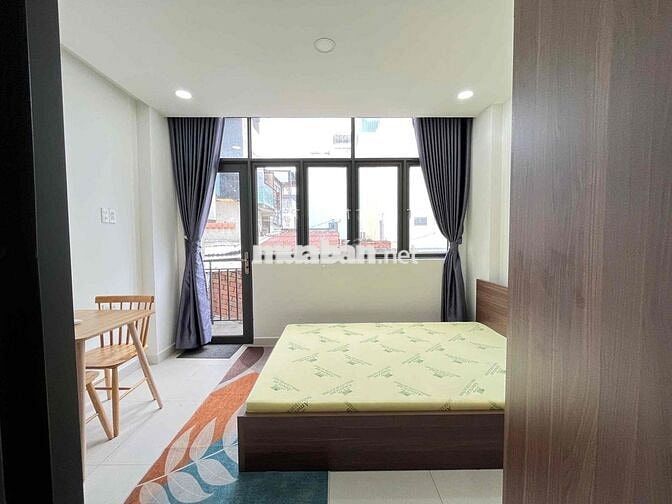 Cho thuê căn hộ Studio Ban công Q1 gần cầu Ông Lãnh, chợ Bến Thành