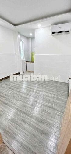 Phòng không gác cửa sổ trời sạch sẽ đường Hoà Bình - Tô Hiệu