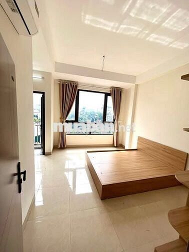Phòng 35m2 Full NT Ban công lớn Ung Văn Khiêm gần Hàng Xanh tiện đi Q1