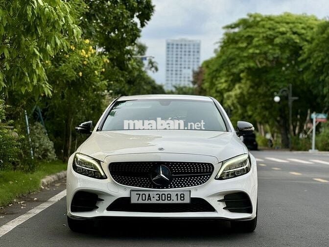 Mercedes Benz C180 AMG 2021 - 34000 km