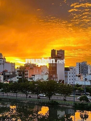 Phòng Sân Thượng View sông riêng biệt full nội thất giá chỉ 6,5tr