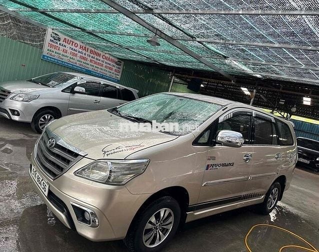 Toyota Innova 2014 - 79 km
