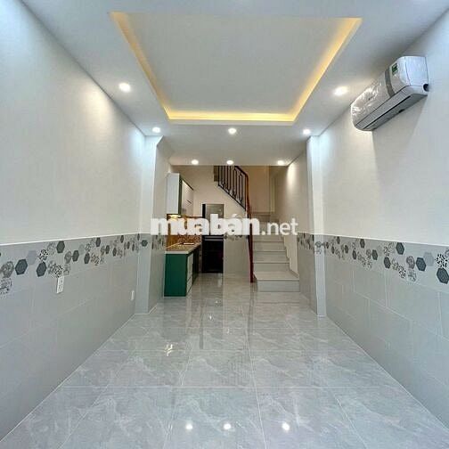 NHÀ HOÀNG DIỆU Q4- HẺM 4m- 3x7- 3 LẦU ĐÚC - KO QH- GIÁ 4 TỶ NHỈNH