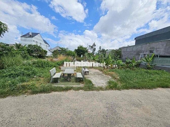 Đất rẽ 2 mặt tiền KDC Hố Lang,Tân Bình,TP Dĩ An
