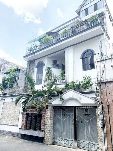 GIA ĐÌNH CHO THUÊ NHÀ Ở NGUYỄN THỊ MINH KHAI 