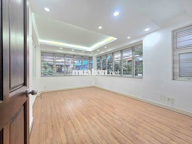 CHO THUÊ NHÀ BIỆT THỰ + 8X20M + TRỆT 3 LẦU RỘNG THOÁNG CÓ SÂN TRƯỚC