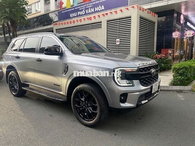Bán Everest Sport 2023 - 15800km - Chất xe đẹp 95%