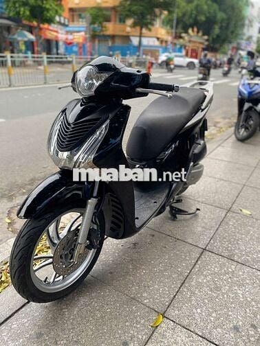 Honda SH 150 2015 mới 90% Bstp chính chủ