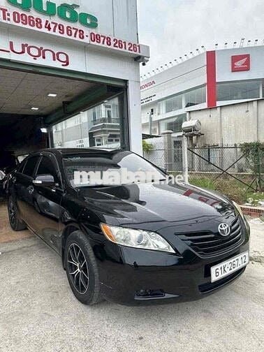 Toyota Camry 2007 XLE 2.4 - 100 km
