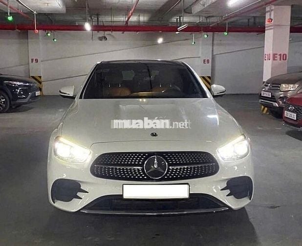 Mercedes Benz E Class 2021 E300 AMG - 49000 km