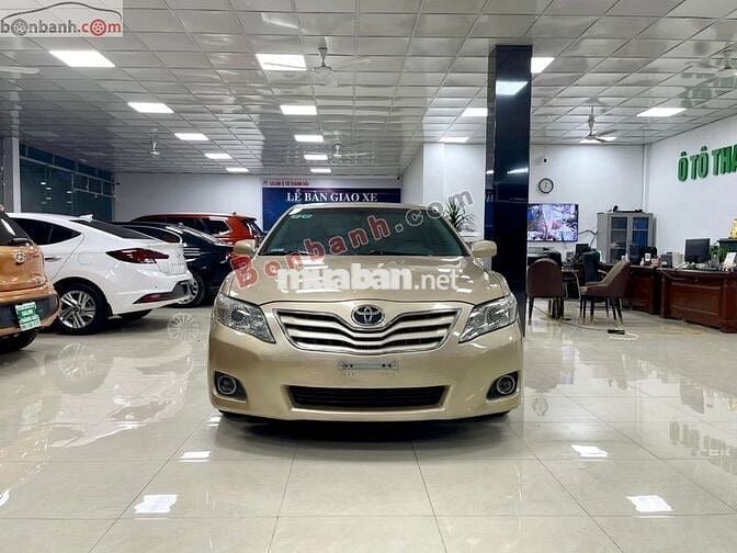 Toyota Camry LE 2.5 2010