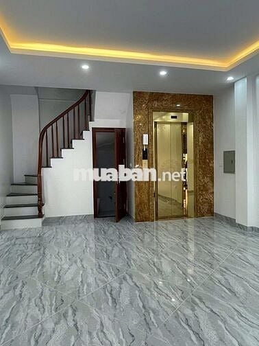 BÁN NHÀ LÔ GÓC – Ô TÔ TRÁNH – 7 TẦNG THANG MÁY – TRUNG TÂM BA ĐÌNH