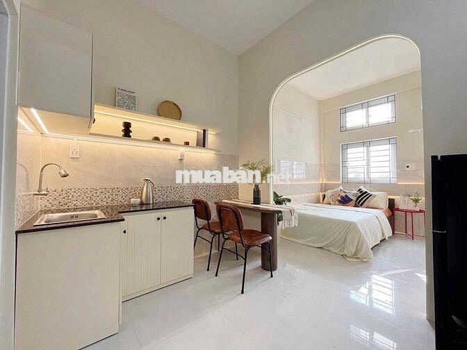 STUDIO BAN CÔNG 35M2 ĐẸP MÊ LI - NGAY TOÀ NHÀ VIETTLE