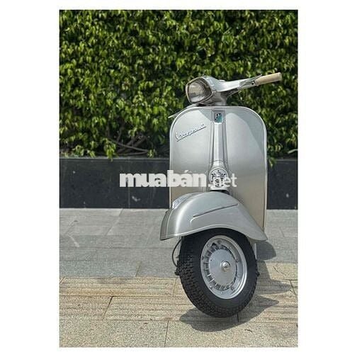 Vespa cổ Sprint 150 dọn mới nguyên con, xe nhập Ý