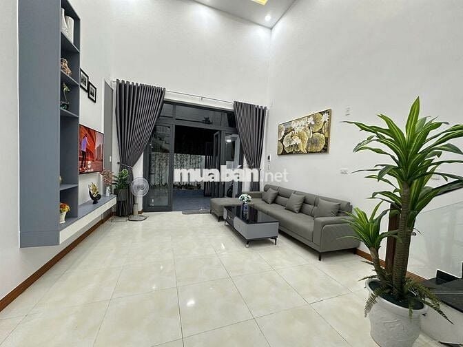 Chính chủ  muốn nhượng lại căn nhà kiệt 3m đường Trường Chinh 150m2