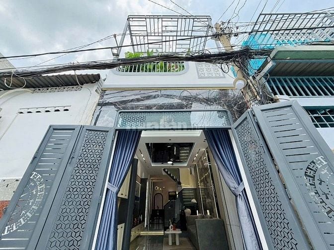 Bán nhà 52,4m2 Đoàn Văn Bơ, P13, Q4. 1 trệt 1 lầu, Gần ĐH Ng.Tất Thành
