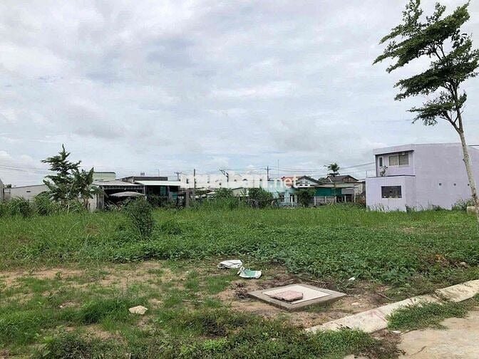 đất đẹp nằm ngay trung tâm cần bán diện tích 129m2