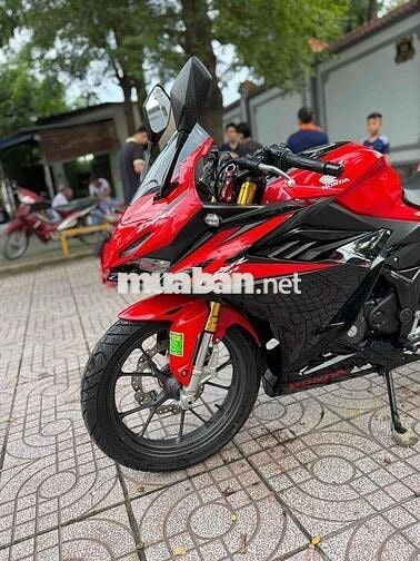 Honda CBR150R 2024 chính chủ biển thành phố