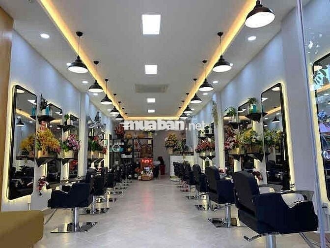 Cho thuê nhà 167 CMT8 Q3, 4x19m, Trệt lửng, giá 45 triệu