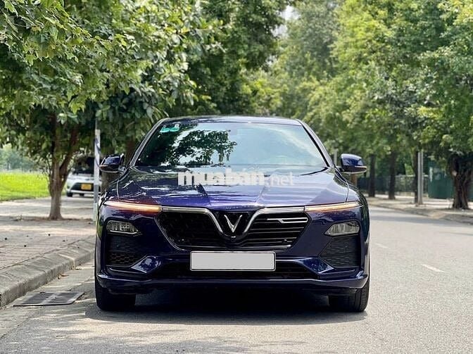 VinFast Lux A2.0 Tiêu chuẩn – 2020
