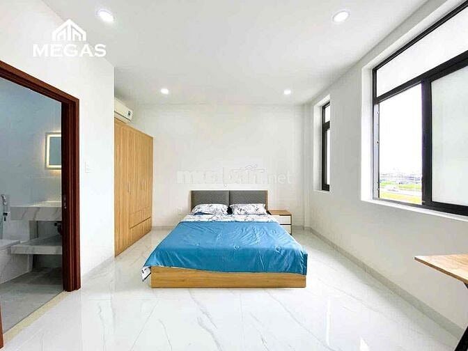 Căn Hộ Tone Trắng Như Hoa Hậu Đối Diện Công Viên Tao Đàn Q1