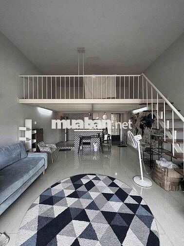 Cho thuê phòng duplex gác cao 2m cửa sổ thoáng gần ueh quận 10
