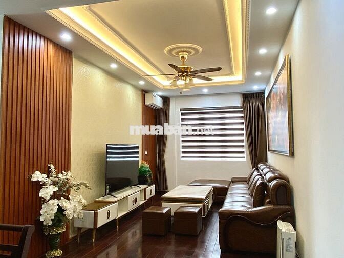Căn hộ 100m2 3PN 2WC full nội thất D11 Trần Thái Tông19tr thương lượng