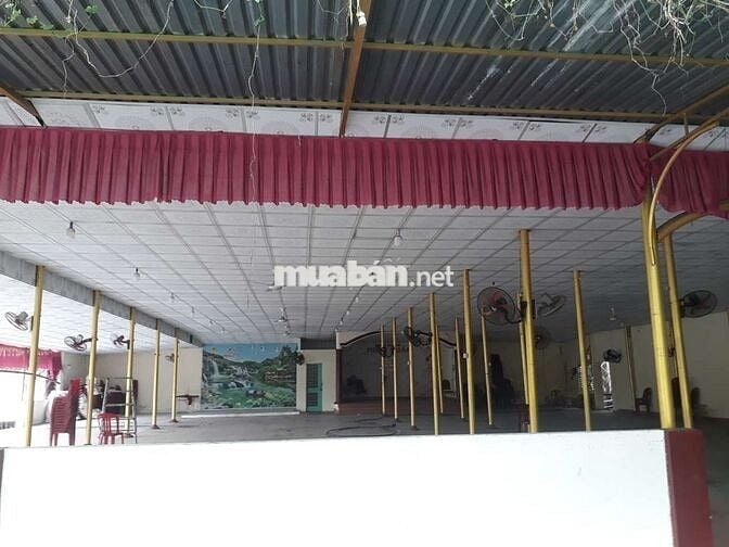 cho thuê nhà hàng 2000m2. vào chỉ kinh doanh.