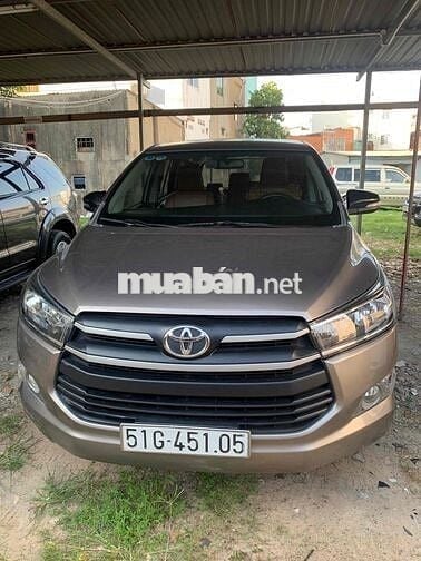 Toyota Innova 2017 2.0E - 140000 km