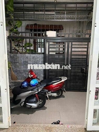 Chủ cần Bán  nhà hẻm oto bìa hoàn công diện tích rộng