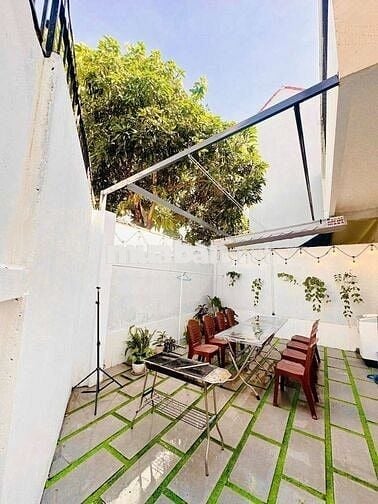 Bán nhà gấp hoàng hoa thám 100m2 bìa hoàn công giá tốt