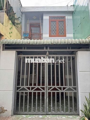 NHÀ TRỆT 1 LẦU- SHR/DSH GIÁ BÁN 1TY050 TRIỆU- MẶT TIỀN HẺM XH LONG HẬU