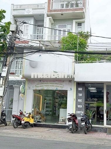 CHO THUÊ NHÀ KINH DOANH 4 TẦNG NGAY KHU PHỐ DU LỊCH TTTP GIÁ 35 TRIỆU/