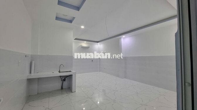 Phòng trọ rộng 40m2, Đường Trường Chinh, Quân. Tân Bình