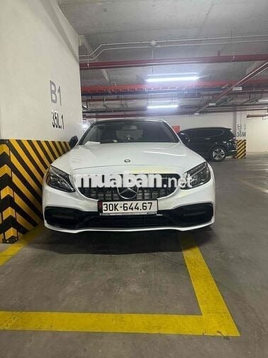 Mercedes Benz C Class 2015 - 80000 km