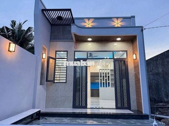 Căn nhà đẹp SHR ngay tại trung tâm 109m2 nhà đẹp 790 triệu TL