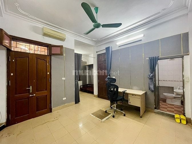 Cho thuê nhà ở tầng 1 bên trong phố Nguyễn Thượng Hiền,Q.Hai Bà Trưng,