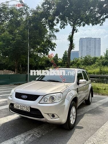 Ford Escape 2.3L XLS 2010