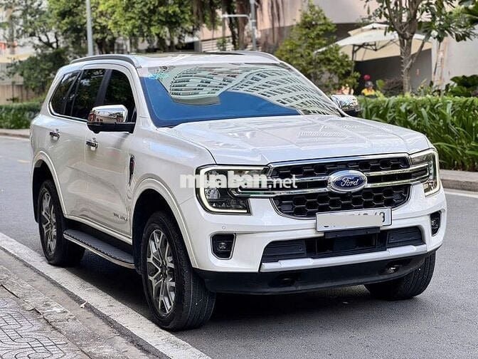 EVEREST TITANIUM 2024 4x2