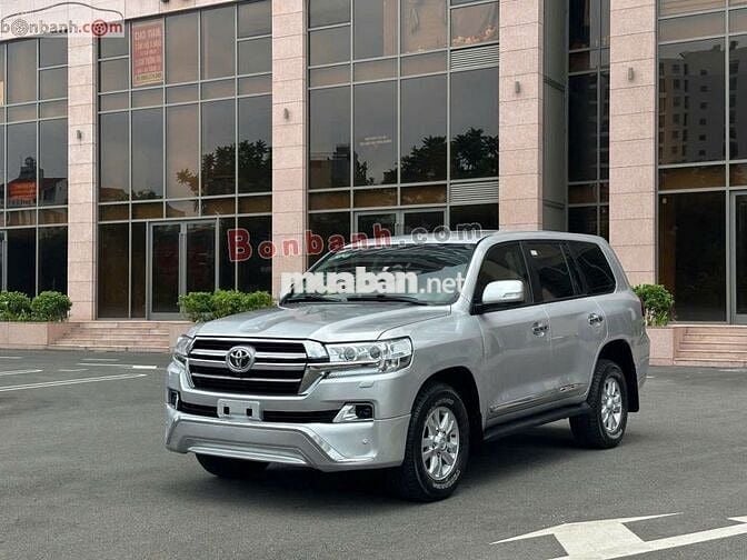 Toyota Land Cruiser 4.6 – đời 2016, nhập Mỹ