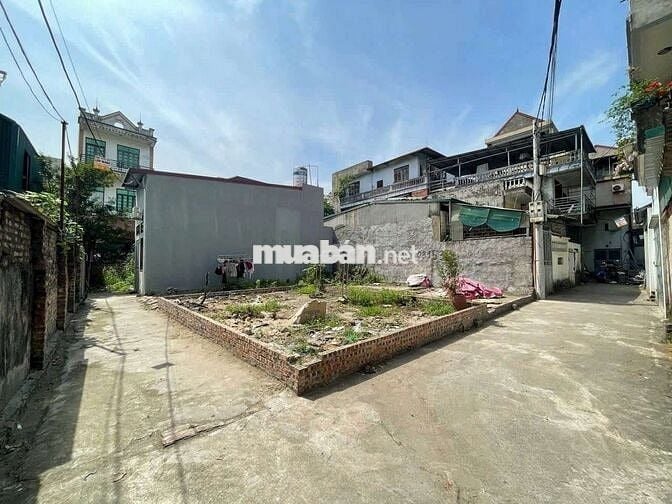 Đất sổ đỏ 35m2 Việt Hưng Long Biên ô tô