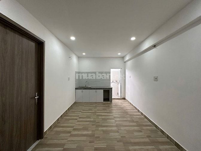PHÒNG Ở LIỀN NGÃ 4 BỐN XÃ CÓ 2 PN GIÁ RẺ