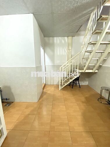♥️ CHO THUÊ HẺM TRẦN XUÂN SOẠN 2 LẦU - 2 PHÒNG NGỦ - 2 TOILET