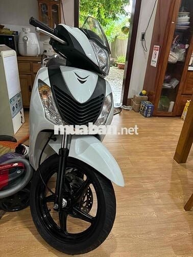 Cần bán xe sh 150cc việt kiều ý ,gd su dung it